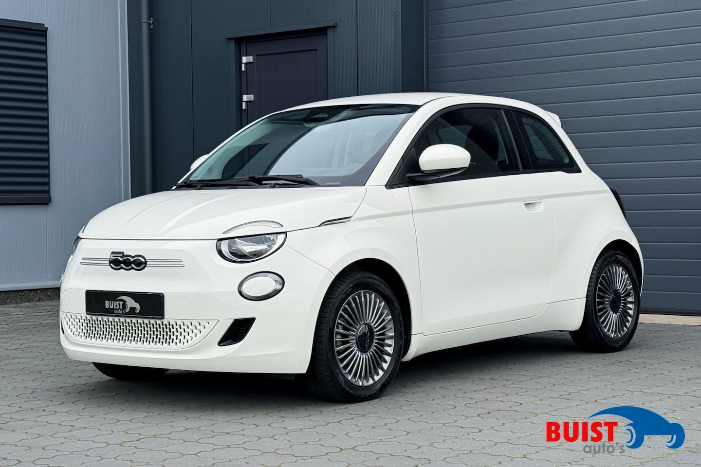 Fiat 500 - 42 kWh CARPLAY CRUISE 16" GROTE ACCU! 6X OP VOORRAAD! - AutoWereld.nl