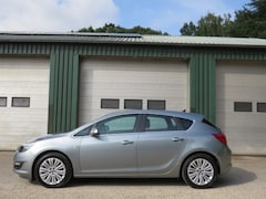 Opel Astra - 1.4 TURBO DESIGN ED