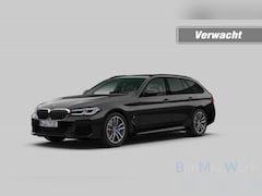 BMW 5-serie Touring - 530e M-Sport, Laser, Pano, Keyless, Leer, Carplay, Stoelverw, Camera,