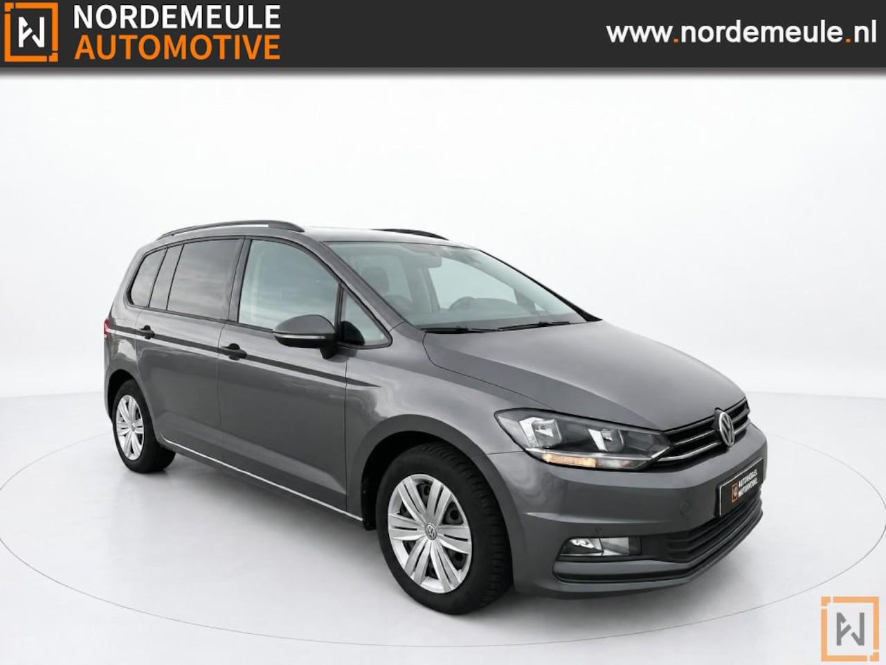 Volkswagen Touran - 1.6 TDI SCR Highline 7p 1.6 TDI SCR Highline 7P, Pano, ACC, Navi - AutoWereld.nl