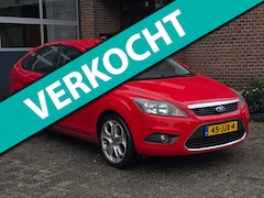 Ford Focus - 1.8 Titanium Flexi Fuel Apk |Nap |Clima |Trekhaak
