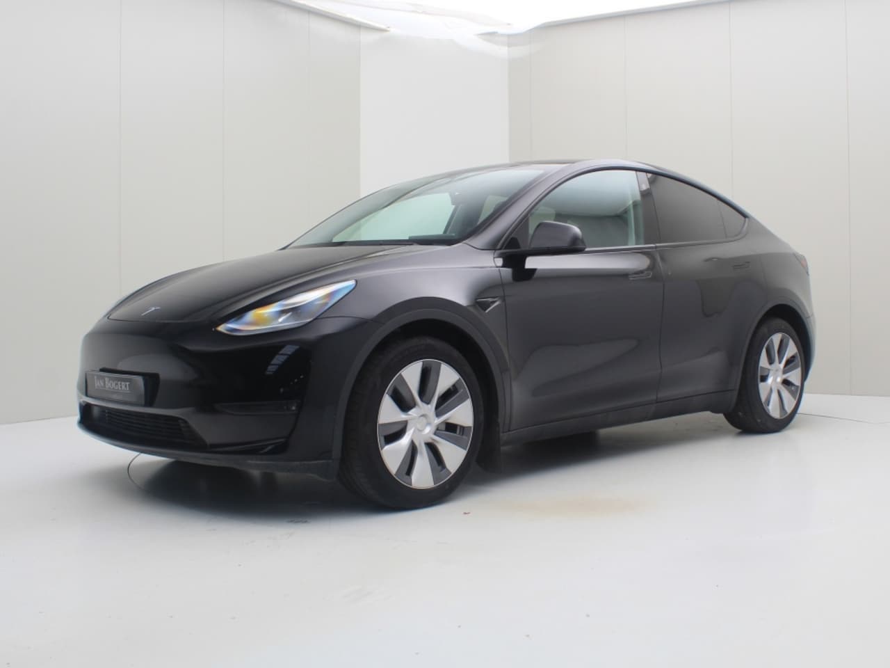 Tesla Model Y - Tesla Model Y Long Range AWD 75kWh 351pk 95% SoH [ AMD RYZEN+AUTOPILOT+19 INCH+PREMIUM AUD - AutoWereld.nl