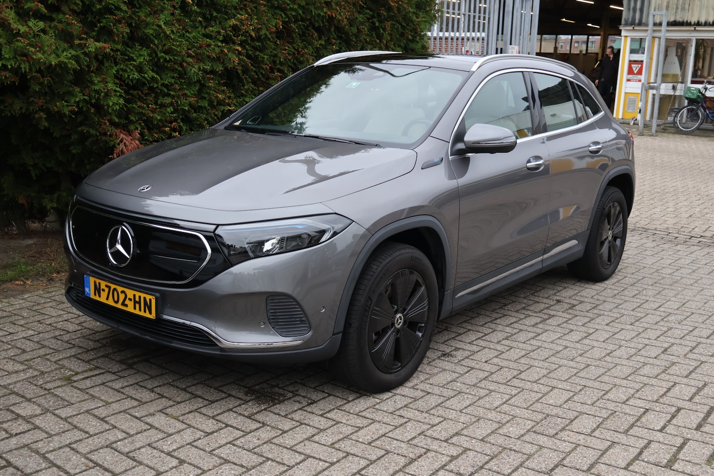 Mercedes-Benz EQA - 250 Business Solution Luxury 67 kWh NL-auto / Soh 94% / Panoramadak - AutoWereld.nl