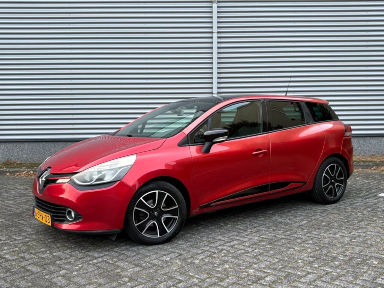 Renault Clio Estate - 0.9 TCe Dynamique PANO ORG NL NAP CLIMA - AutoWereld.nl