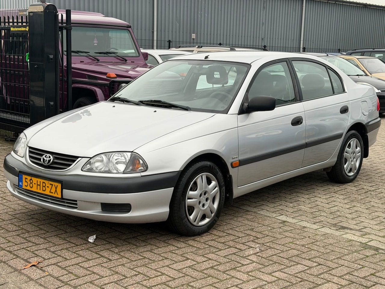 Toyota Avensis - 1.6-16V Linea Terra 2E Eigenaar 124.000 KM - AutoWereld.nl