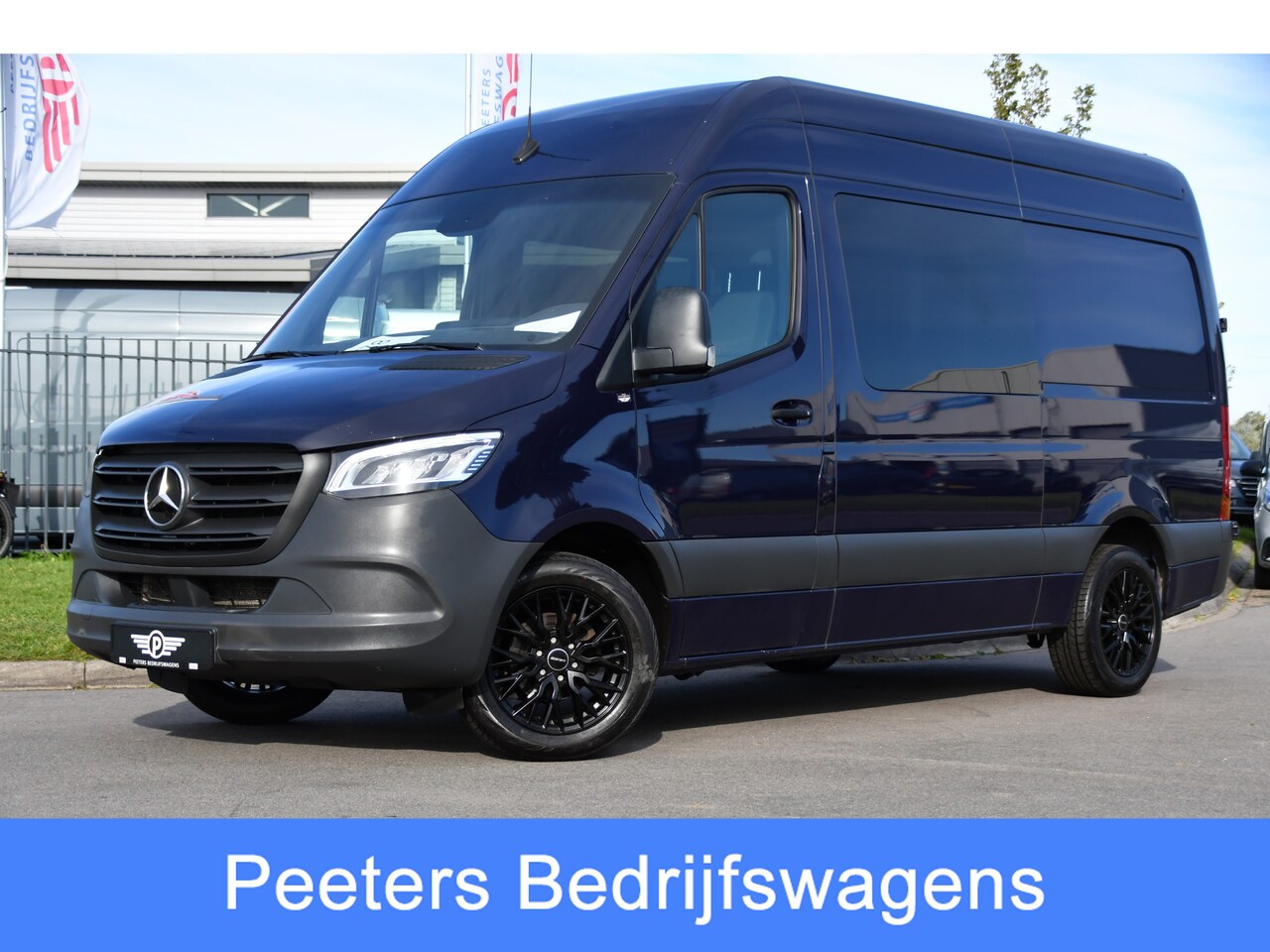 Mercedes-Benz Sprinter - 317 1.9 CDI L2H2 RWD DC PB Edition Camera Cruise, Carplay, LED, 3500kg Trekhaak, Geveerde - AutoWereld.nl
