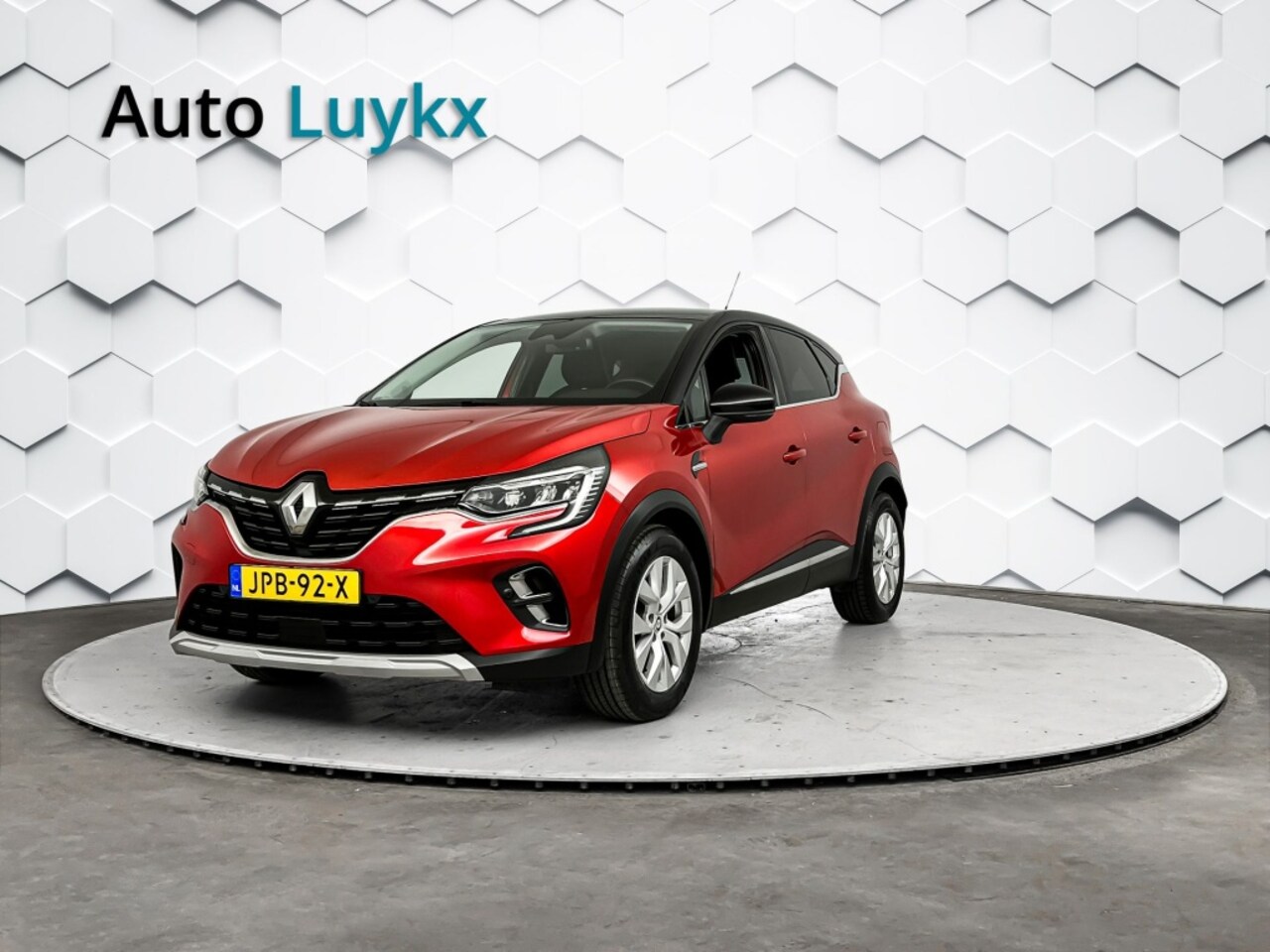 Renault Captur - 1.6 E-Tech PHEV 160 Intens | Groot Scherm + Navigatie | Parkeercamera | Cruise Control - AutoWereld.nl
