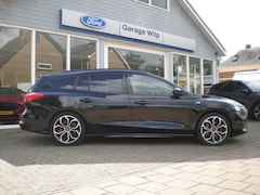 Ford Focus Wagon - 1.5 EcoBoost 150pk Active Busine