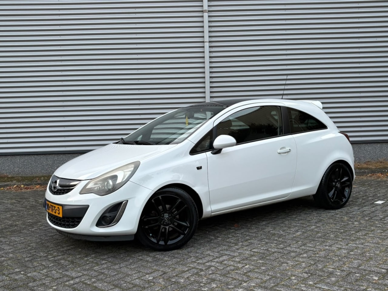 Opel Corsa - 1.4-16V Color Edit. NAVI Cruise Xenon OrgNL - AutoWereld.nl