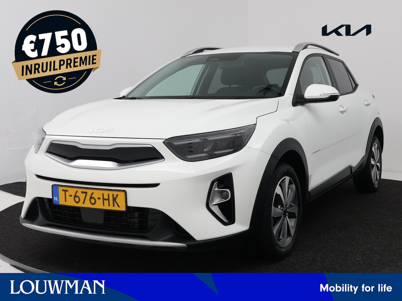 Kia Stonic - 1.0 T-GDi MHEV DynamicPlusLine AUTOMAAT | Camera | Climate Control | PDC | €750-inruilprem - AutoWereld.nl