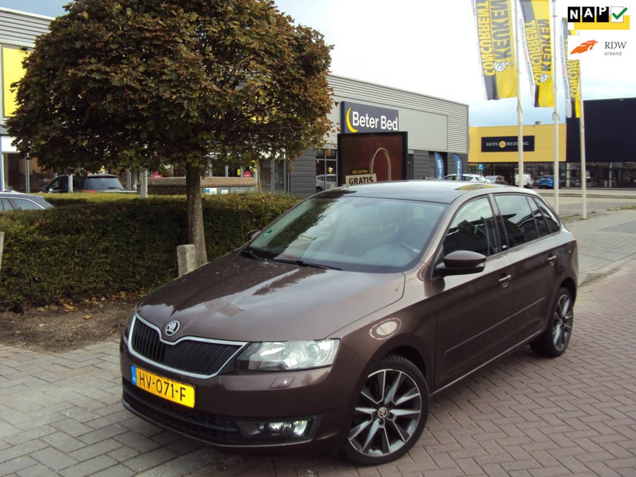 Skoda Rapid Spaceback - 1.2 TSI Greentech Edition 1.2 TSI Greentech Edition - AutoWereld.nl