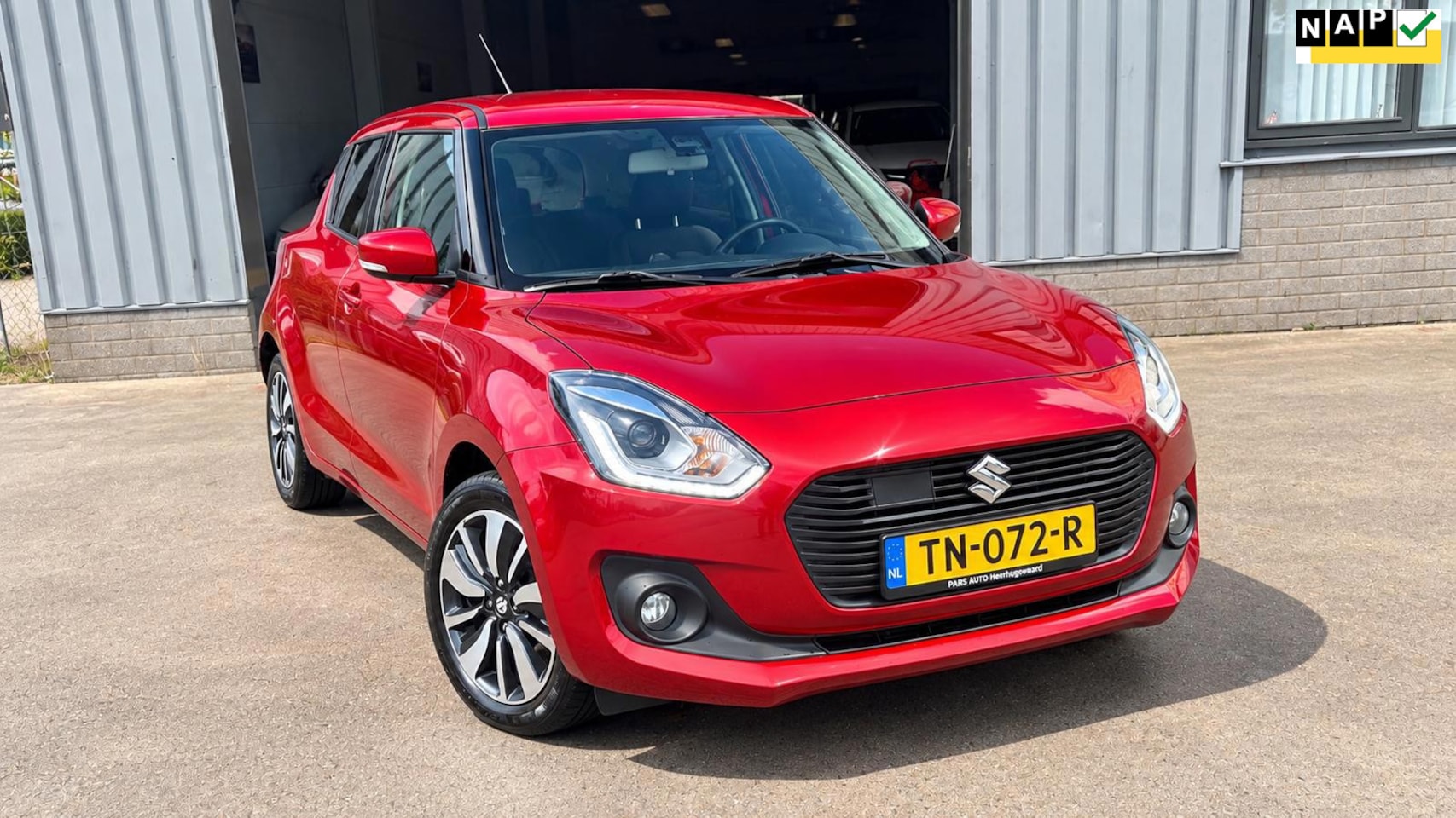 Suzuki Swift - 1.2 Stijl Smart Hybrid Cam/Navi/Cruise/ CTR/ - AutoWereld.nl