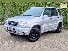 Suzuki Grand Vitara - 2.0 Automaat 4x4 Airco Trekhaak APK Wilde Body