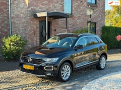 Volkswagen T-Roc - 1.5 TSI Sport virtueel cockpit Clima