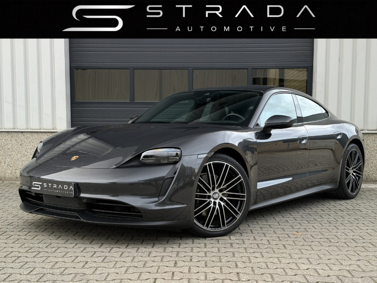 Porsche Taycan - 79 kWh | 21" Porsche Velgen | Leder | Camera | Keyless - AutoWereld.nl