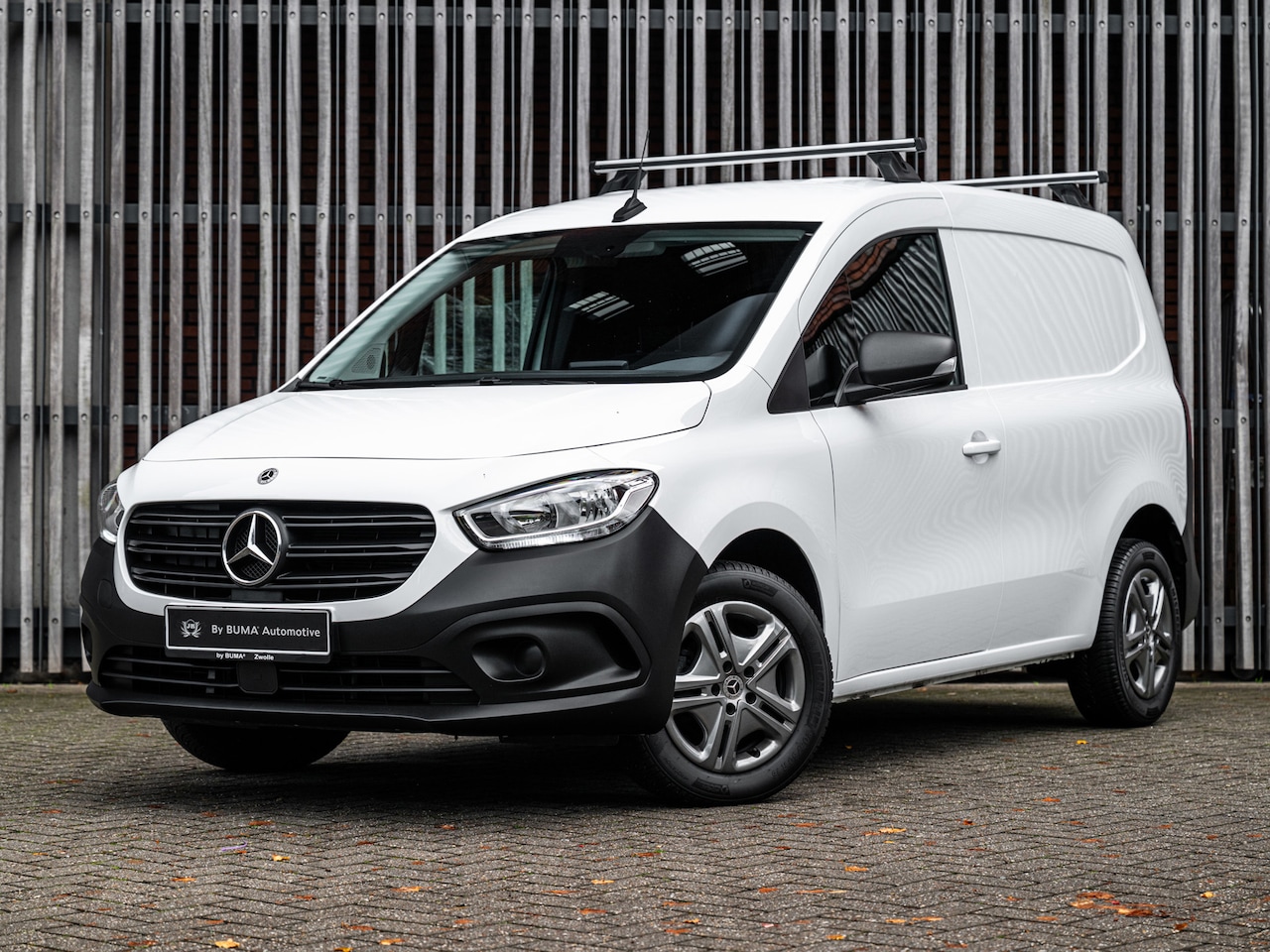 Mercedes-Benz Citan - 110 102pk Benzine L1 Pro |Navi|CruiseControl|Airco|Stoelverwarming|Camera|Carplay| - AutoWereld.nl