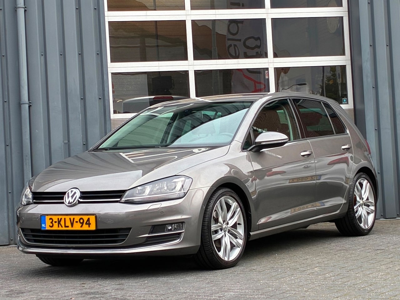 Volkswagen Golf - 1.4 TSI ACT Highline Automaat Xenon Navigatie - AutoWereld.nl