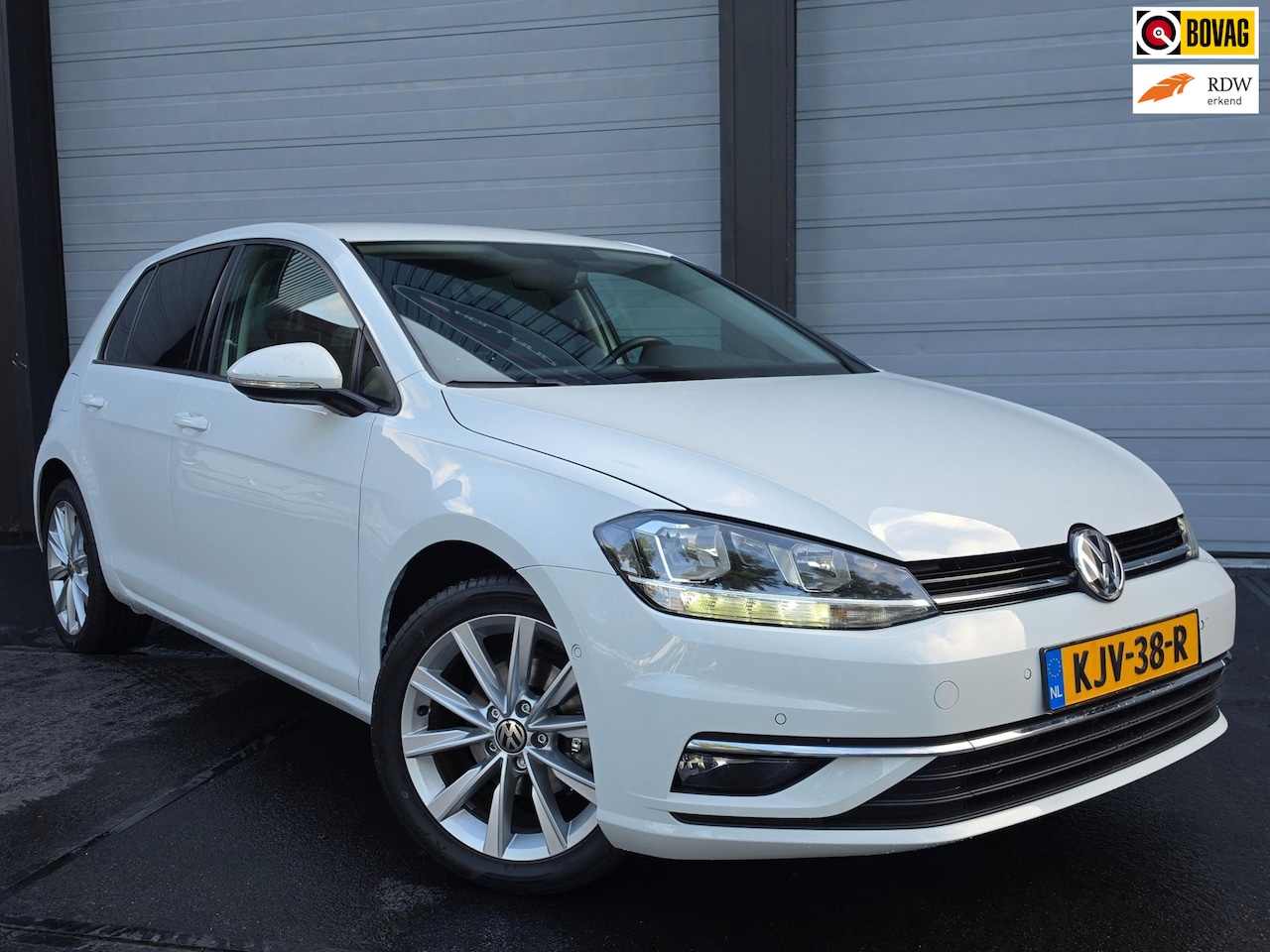 Volkswagen Golf - 1.0 TSI Comfortline 1.0 TSI Comfortline - AutoWereld.nl