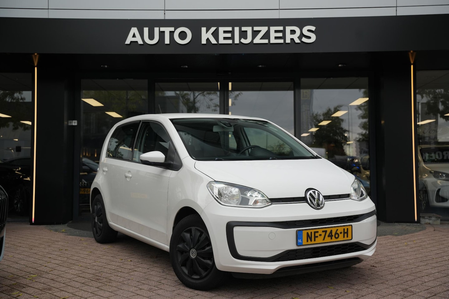 Volkswagen Up! - 1.0 BMT move up! Regensensor Hill hold Airco DAB LED dagrijverlichting - AutoWereld.nl
