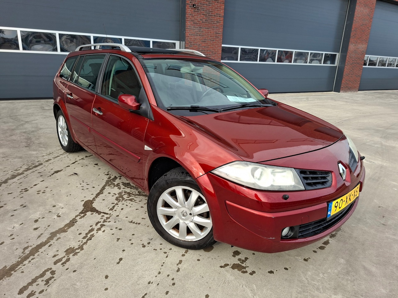 Renault Mégane Grand Tour - 1.6-16V Tech Line Pano Xenon Trekhaak - AutoWereld.nl