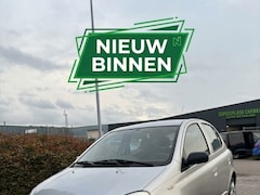 Toyota Yaris - 1.3 VVT-i Terra