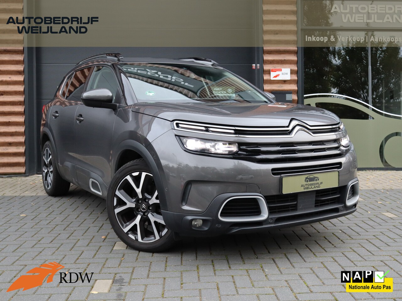 Citroën C5 Aircross - 1.6 PureTech Business Plus 180PK TREKHAAK NIEUWSTAAT I Leer I Navi I Carplay I Trekhaak 15 - AutoWereld.nl