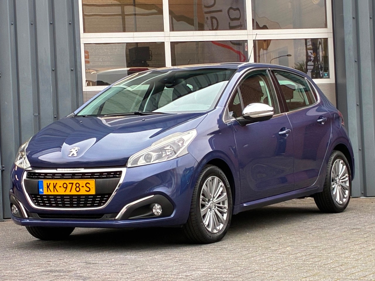 Peugeot 208 - 1.2 PureTech Allure Automaat Navigatie Camera - AutoWereld.nl