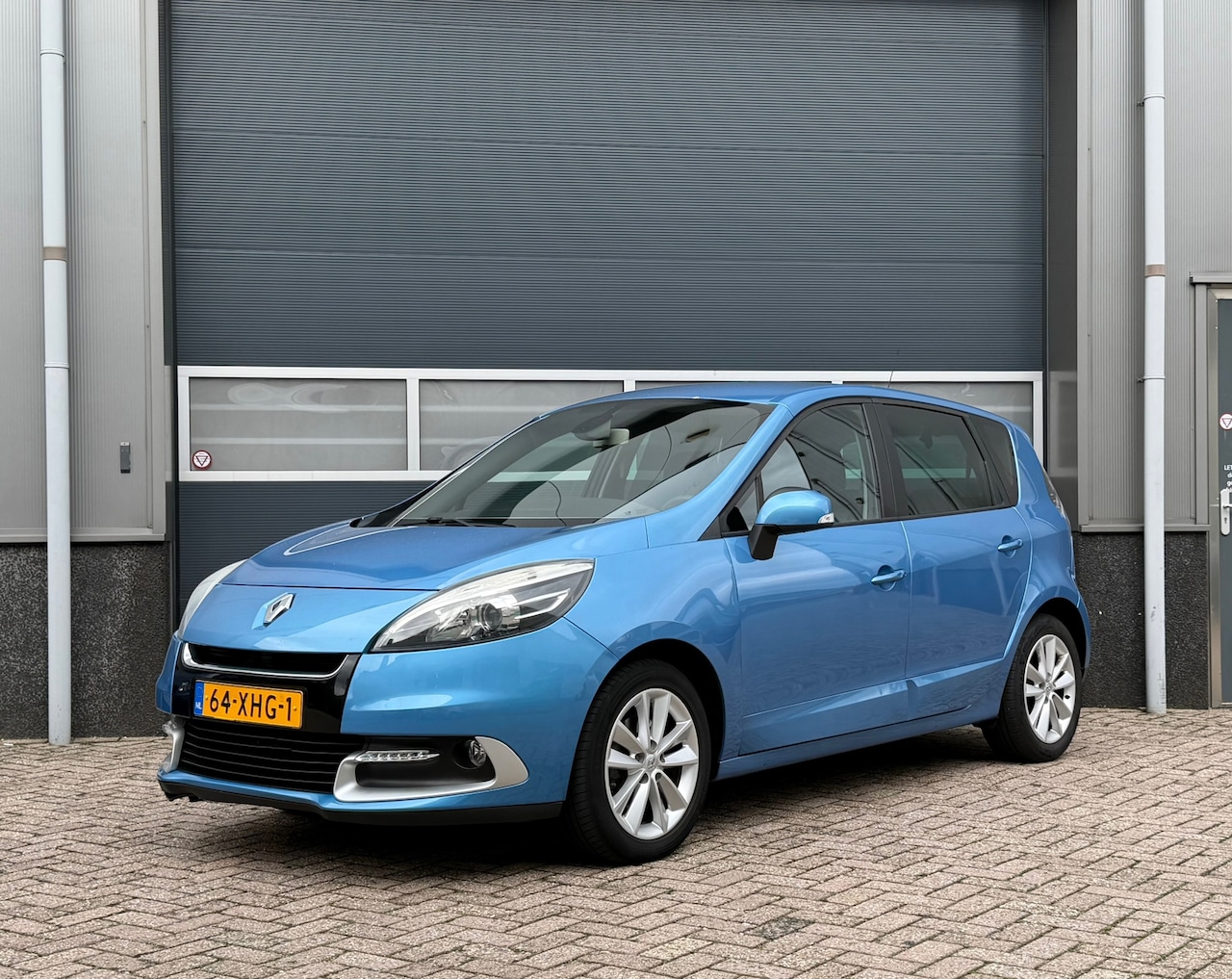 Renault Scénic - 1.4 TCe Expression bj.2012 Navi|Trekh|Airco|Cc|Nap. - AutoWereld.nl