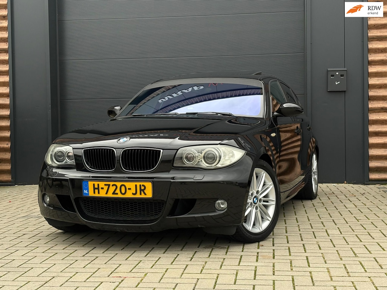 BMW 1-serie - 118i Limited Edition SPORT M PAKKET CARPLAY - AutoWereld.nl