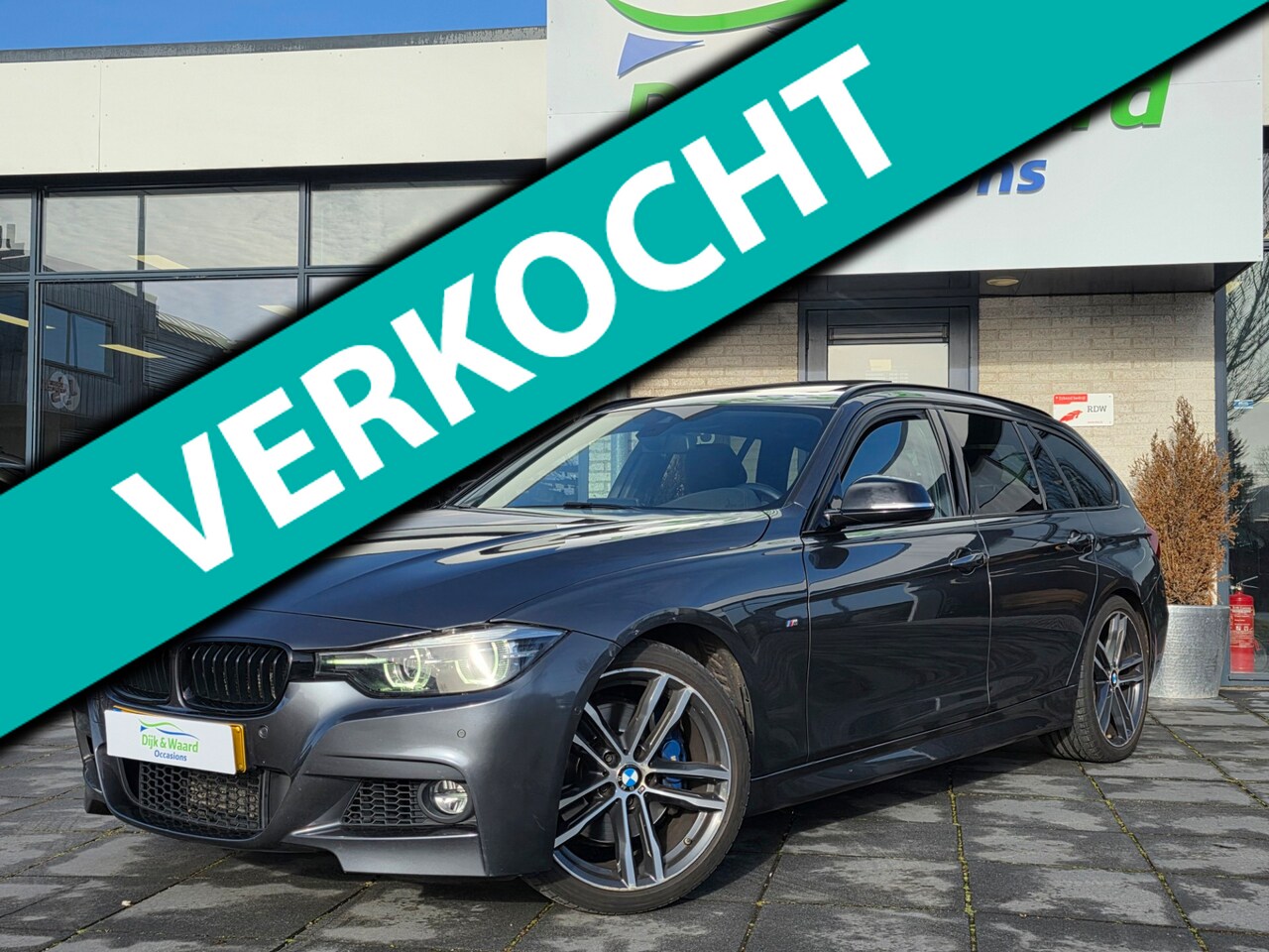 BMW 3-serie - 318i M-Sport Corporate Lease Automaat – Pano – HUD – Leder – Camera – NAP – - AutoWereld.nl