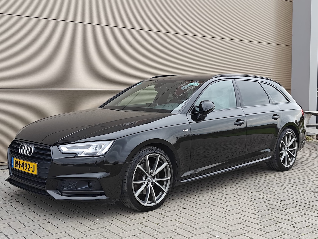 Audi A4 Avant - 2.0 TFSI ultra Sport Pro Line S 1e Eig. HUD Pano S-Line LED ACC Virtual Navi - AutoWereld.nl