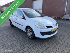 Renault Clio - 1.2-16V Authentique