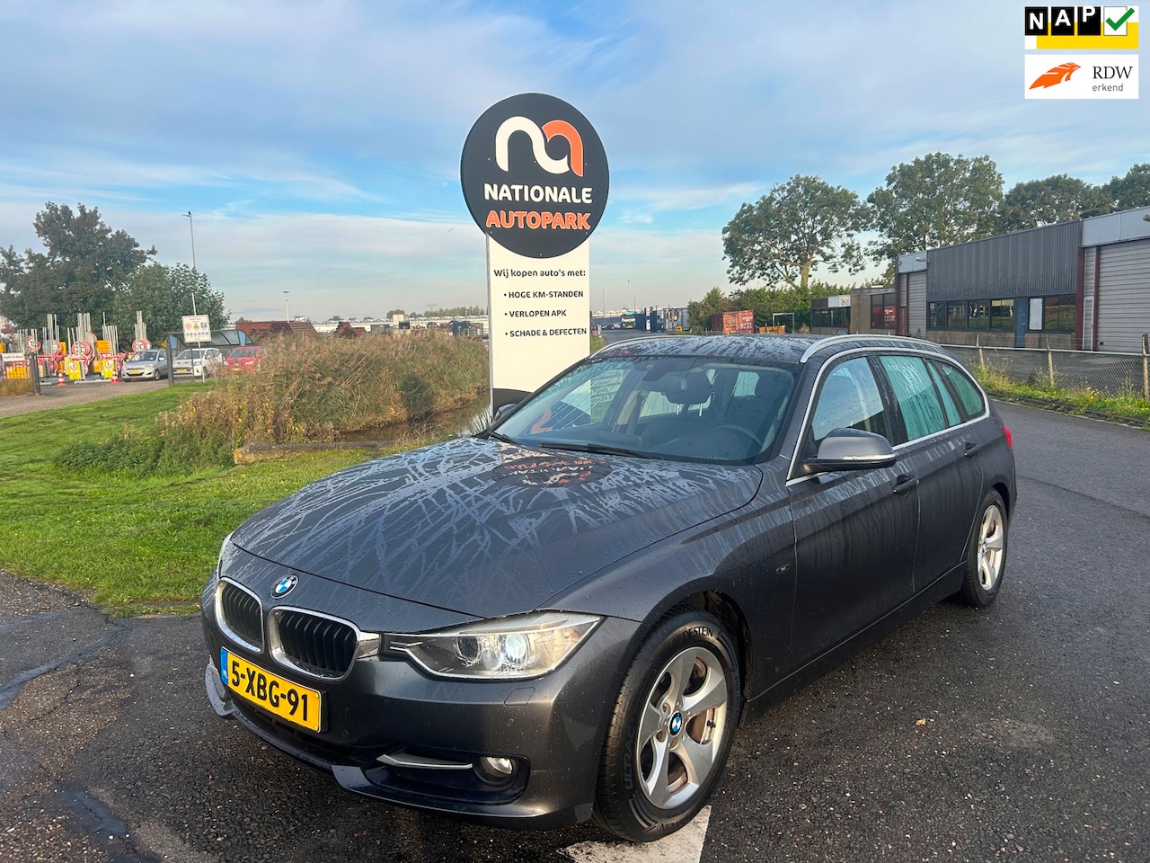 BMW 3-serie Touring - | 2014 | 320d 2.0 EfficientDynamics Edition High Executive | Automaat | Ex BPM - AutoWereld.nl