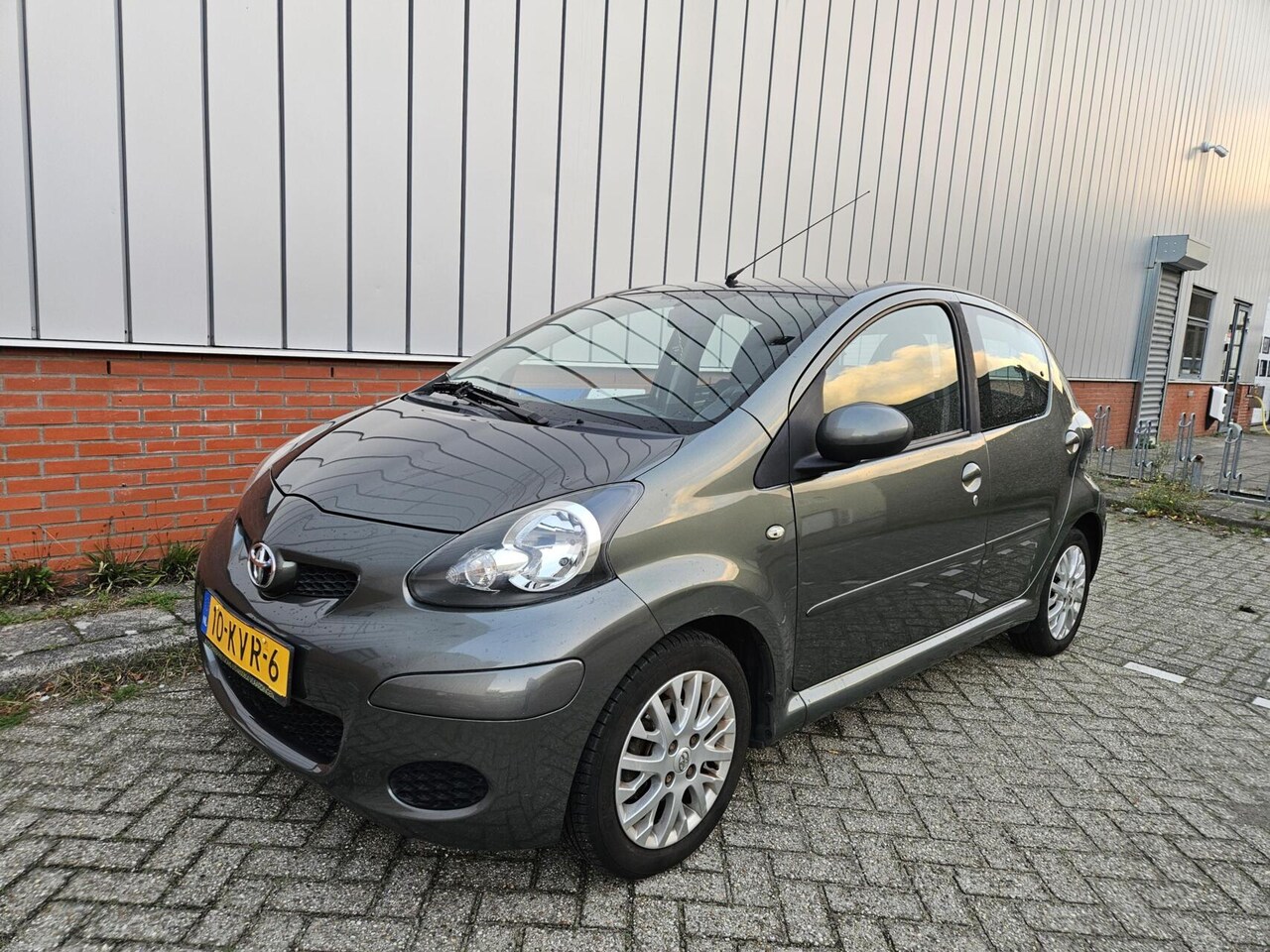 Toyota Aygo - 1.0-12V Aspiration Green 1.0-12V Aspiration Green - AutoWereld.nl