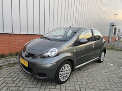 Toyota Aygo - 1.0-12V Aspiration Green