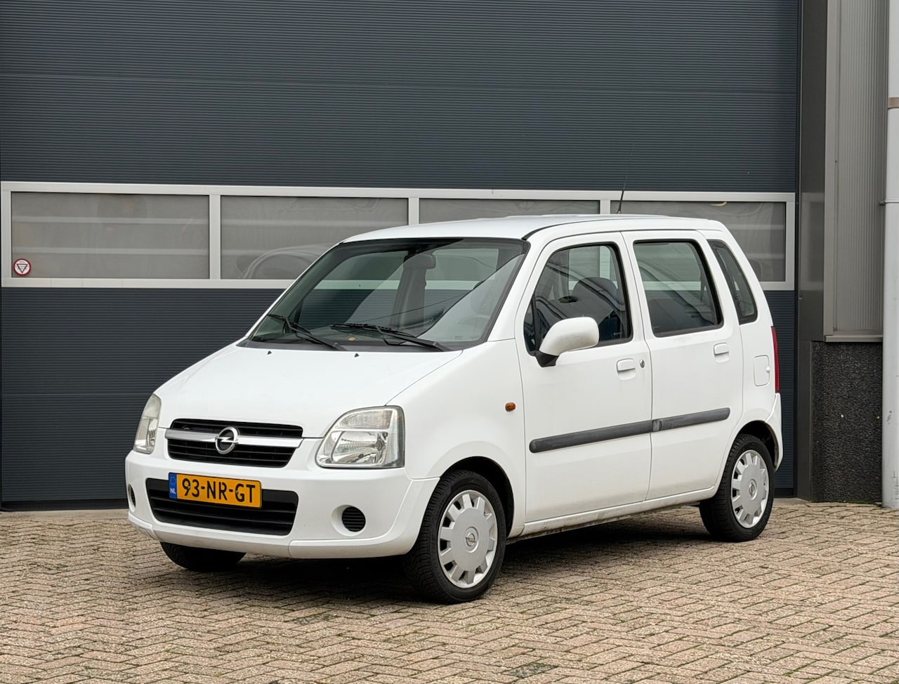 Opel Agila - 1.2-16V Enjoy bj.2004 Stuurbekr|Cv|Radio|Nap. - AutoWereld.nl