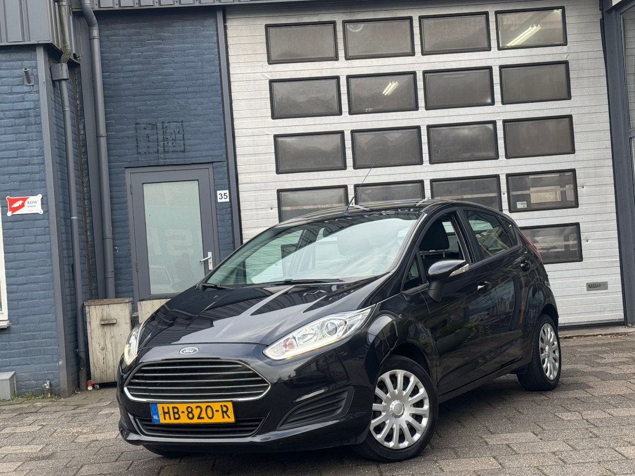 Ford Fiesta - 1.0 Style | Elek-Pakket | Airco | Navi | N.A.P - AutoWereld.nl