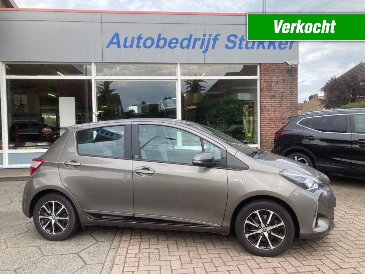 Toyota Yaris - 1.5 Vvt-i Hybrid Team D Trekhaak 43118 km - AutoWereld.nl