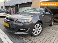 Opel Astra - 1.4 Turbo Business + CLIMA NAVI LMV PDC RIJDT GOED NAP APK