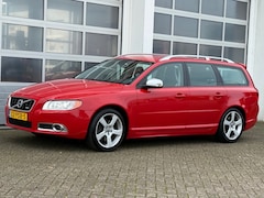Volvo V70 - 2.0 Turbo 203PK R-Design Xenon Navi Leer Trekhaak Pdc Stoelverw