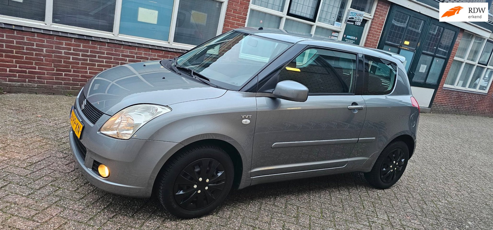 Suzuki Swift - 1.5 Exclusive airco jaar apk - AutoWereld.nl