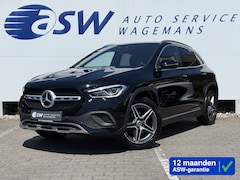 Mercedes-Benz GLA-Klasse - 200 Business Solution Luxury | Trekhaak | Ambient Light | LED | 18 inch