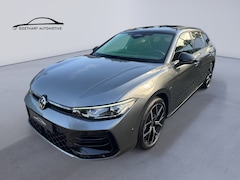 Volkswagen Passat Variant - 1.5 eHybrid R-Line Edition 272pk / 5 JR Garantie / Pano / Leer / Trekhaak / H-K / Hud / Ke
