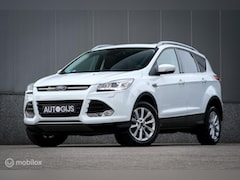 Ford Kuga - 1.5 Titanium Styling Pack 4WD | VOL opties | Dealer oh | Panorama | Camera | Leder | Clima