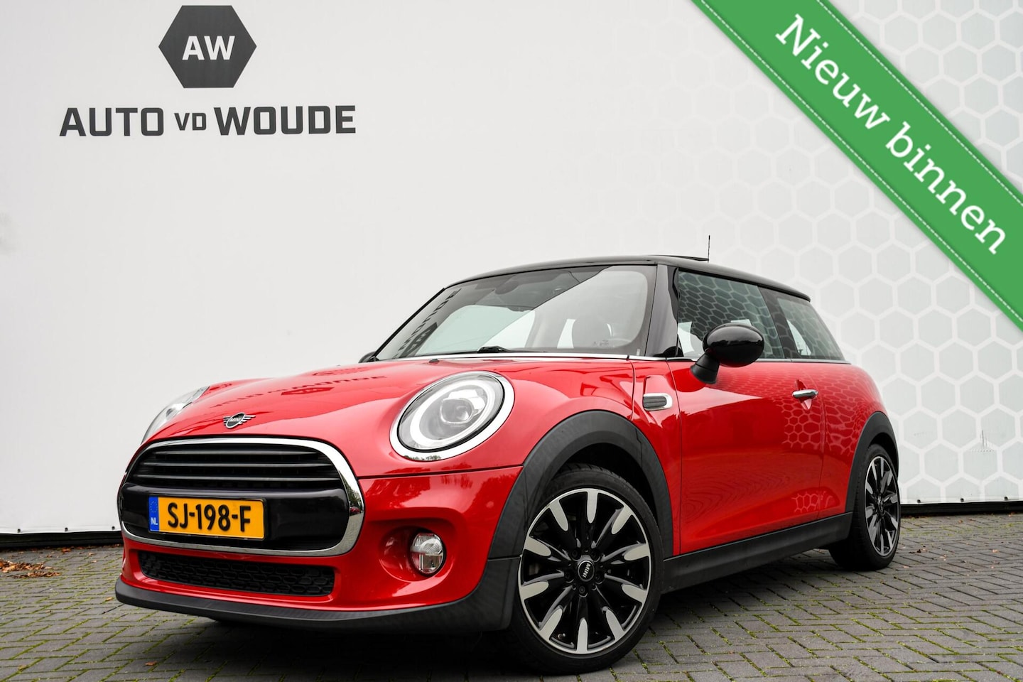 MINI 3-Deurs - 1.5 Cooper Chili Pano LED Sportstoelen NAP - AutoWereld.nl