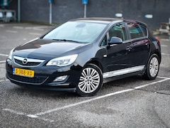 Opel Astra - 1.6 Selection LED DRL / PDC / Stoelverw / Trekh / Cruise