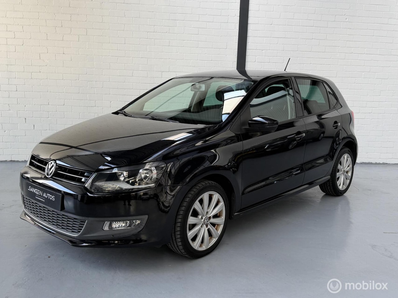 Volkswagen Polo - 1.2 TSI Highline Clima Cruise Navi 16 inch - AutoWereld.nl