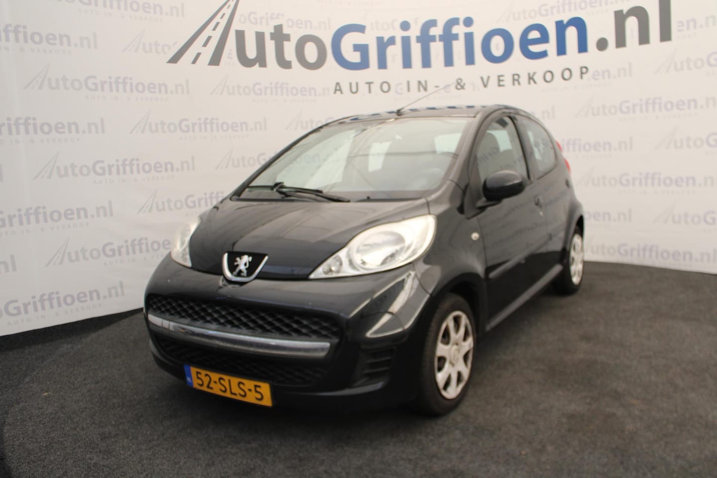 Peugeot 107 - 1.0-12V XS nette 5-deurs met airco - AutoWereld.nl