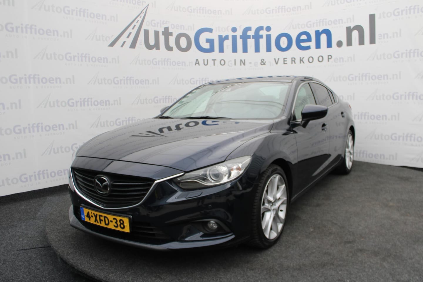 Mazda 6 - 2.5 GT-M keurige automaat met schuifdak - AutoWereld.nl