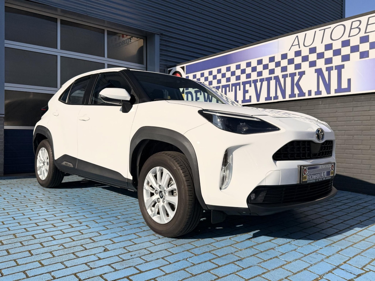 Toyota Yaris Cross - 1.5 Hybrid CRUISE LED CAMERA APPLE - AutoWereld.nl